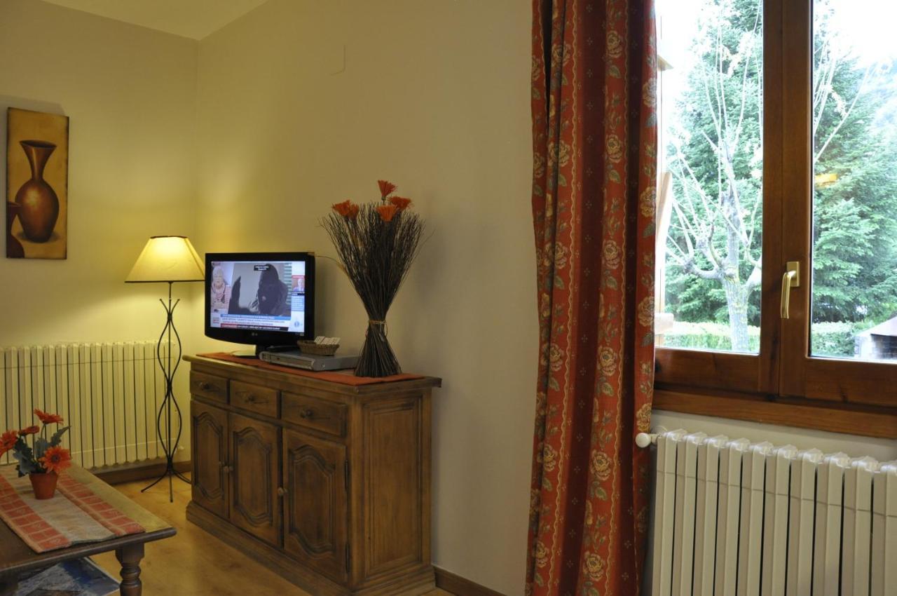Apartamentos Los Pirineos - Atencion Personal Б'єскас Екстер'єр фото