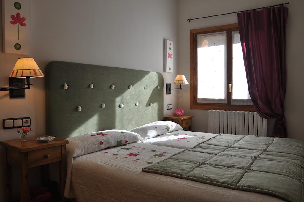Apartamentos Los Pirineos - Atencion Personal Б'єскас Екстер'єр фото